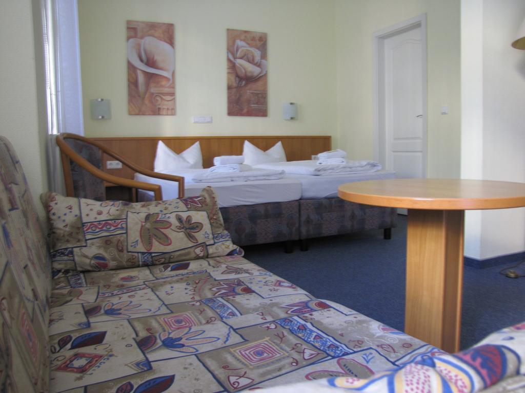 Central Hotel Gera Ngoại thất bức ảnh