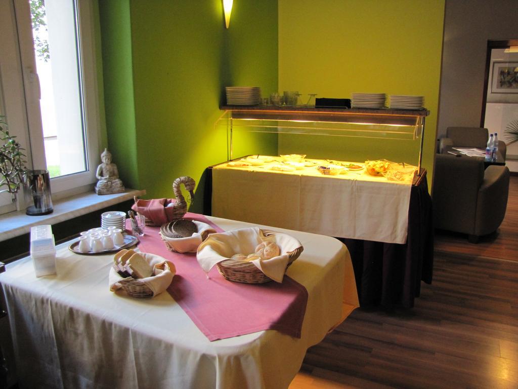 Central Hotel Gera Ngoại thất bức ảnh
